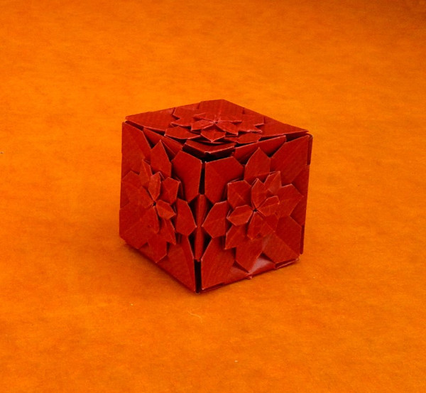 Hydrangea cube origami